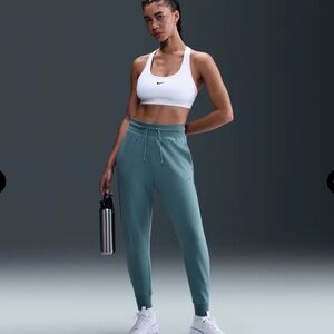 Nike Dry-Fit One High-Waisted Joggers